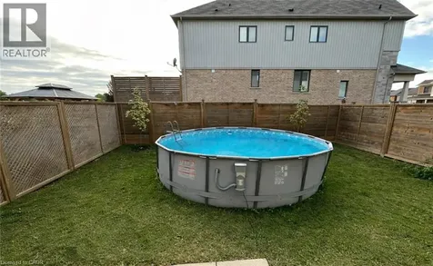 105 Larry Crescent Caledonia ON N3W 0B2