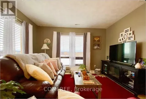 1717 2nd Avenue East Owen Sound ON N4K 6V4