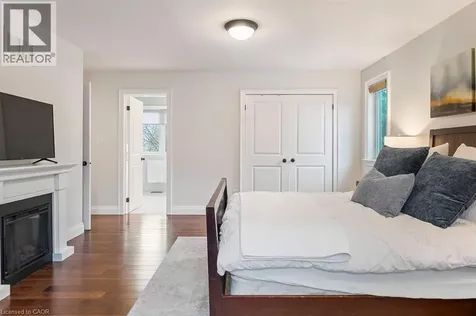 1071 Melvin Avenue Oakville ON L6J 2V8