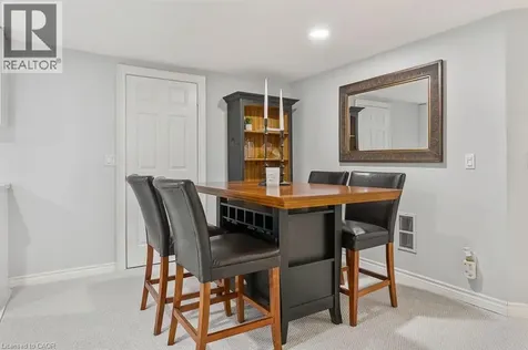 1071 Melvin Avenue Oakville ON L6J 2V8