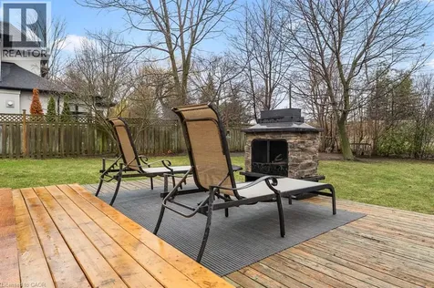 1071 Melvin Avenue Oakville ON L6J 2V8