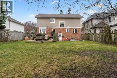 1071 Melvin Avenue Oakville ON L6J 2V8