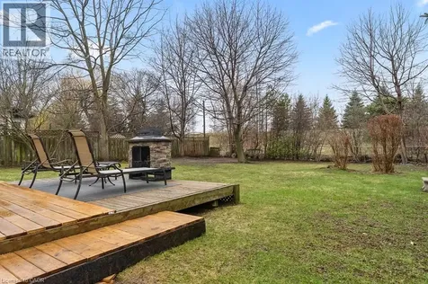 1071 Melvin Avenue Oakville ON L6J 2V8