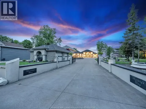1702 Caille Avenue Lakeshore ON N8L 0J4