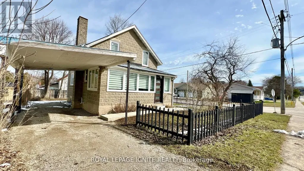 514 Frank Street South Bruce Peninsula ON N0H 2T0