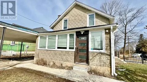 514 Frank Street South Bruce Peninsula ON N0H 2T0