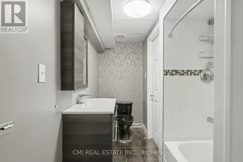 360 Culpepper Place Waterloo ON N2L 5L3
