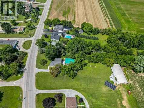 458 County Rd 34 West Kingsville ON N8M 2X5