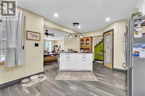 458 County Rd 34 West Kingsville ON N8M 2X5