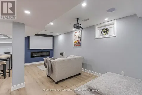 336 Col Phillips Drive Shelburne ON L9V 3W1