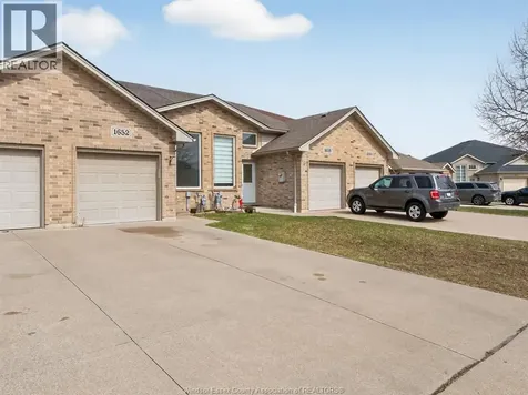 1652 Sagebrush Court Windsor ON N9G 3B8