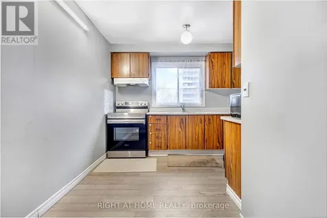 1324 Belgate Way Ottawa ON K1J 8P9