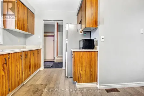 1324 Belgate Way Ottawa ON K1J 8P9