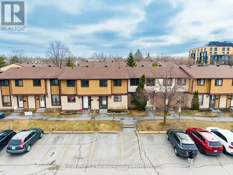 1324 Belgate Way Ottawa ON K1J 8P9