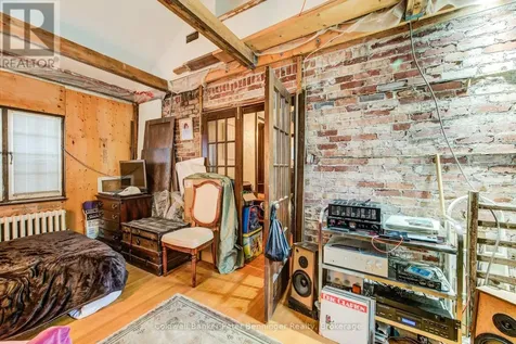 71 Margaret Avenue Kitchener ON N2H 4H3