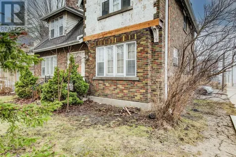 71 Margaret Avenue Kitchener ON N2H 4H3