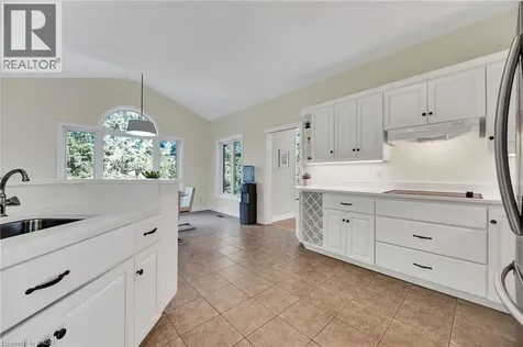 232 The Lions Gate Waterloo ON N2L 6M5