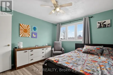 42F Benlea Drive Ottawa ON K2G 4A9