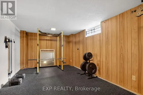 42F Benlea Drive Ottawa ON K2G 4A9