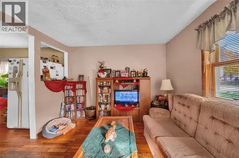 177 Wellington Street East Chatham ON N7M 3P2