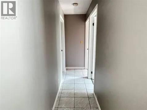 3875 Tecumseh Road East Windsor ON N8W 1T1