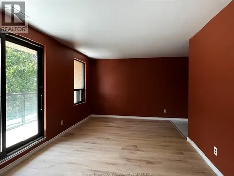 3875 Tecumseh Road East Windsor ON N8W 1T1