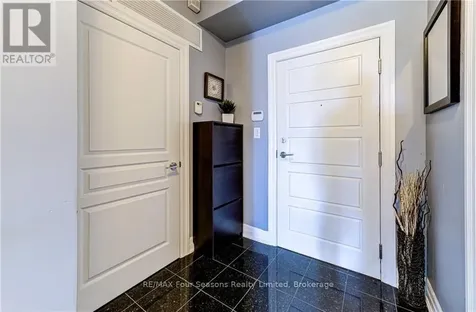 1 Shipyard Lane Collingwood ON L9Y 0W2