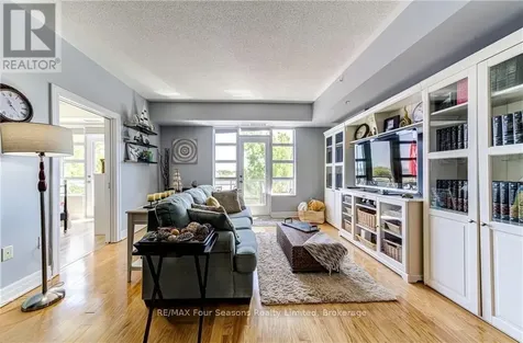 1 Shipyard Lane Collingwood ON L9Y 0W2