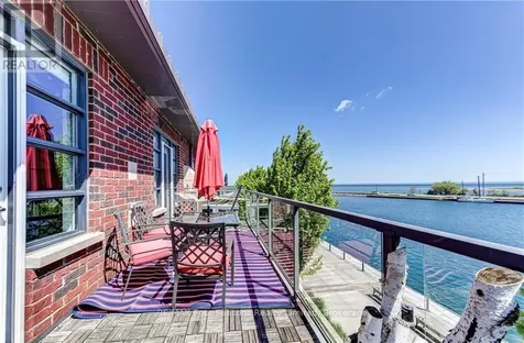 1 Shipyard Lane Collingwood ON L9Y 0W2
