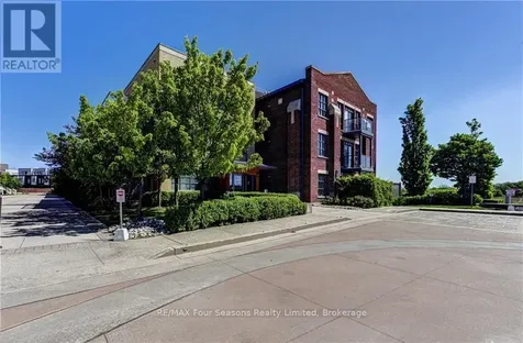 1 Shipyard Lane Collingwood ON L9Y 0W2