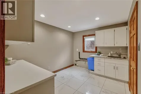 41 Candor Crescent Stoney Creek ON L8E 4X6