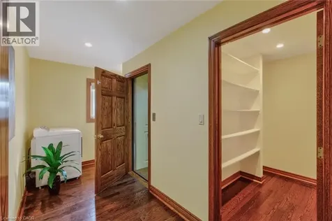 41 Candor Crescent Stoney Creek ON L8E 4X6
