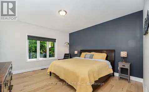 41 Tall Pines Drive Tiny ON L9M 0H4