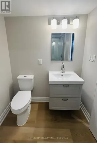 41 Tall Pines Drive Tiny ON L9M 0H4