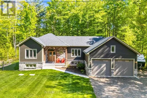 41 Tall Pines Drive Tiny ON L9M 0H4
