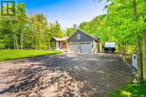 41 Tall Pines Drive Tiny ON L9M 0H4