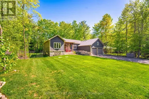 41 Tall Pines Drive Tiny ON L9M 0H4