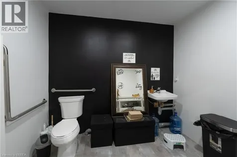 125 Sherwood Drive Brantford ON N3T 6J9