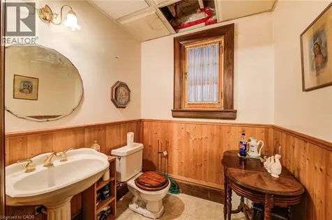 71 Margaret Avenue Kitchener ON N2H 4H3