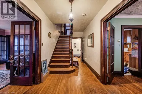 71 Margaret Avenue Kitchener ON N2H 4H3