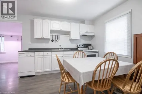 108 Queenston Street St. Catharines ON L2R 2Z3