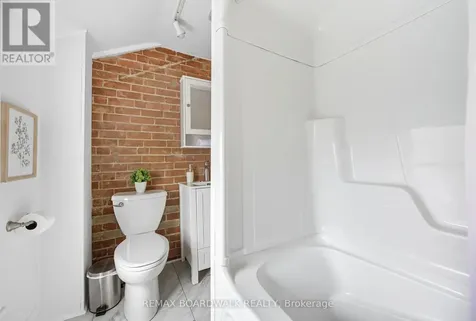 22 Isabella Street Perth ON K7H 2W8