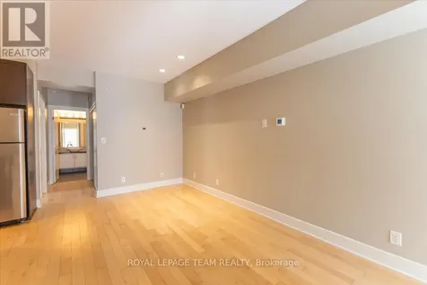 9 Balsam Street Ottawa ON K1R 7K6
