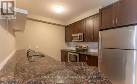 9 Balsam Street Ottawa ON K1R 7K6