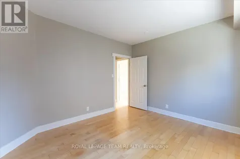 9 Balsam Street Ottawa ON K1R 7K6