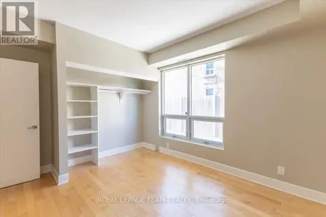 9 Balsam Street Ottawa ON K1R 7K6