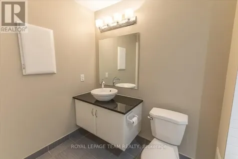 9 Balsam Street Ottawa ON K1R 7K6