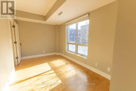 9 Balsam Street Ottawa ON K1R 7K6