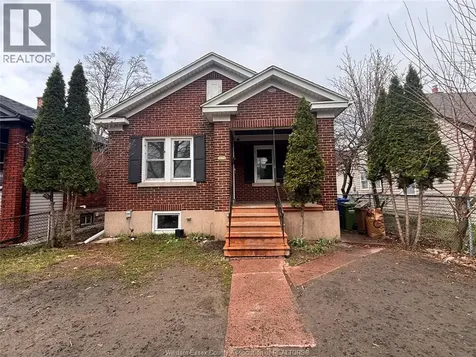 3278 Edison Windsor ON N9C 1S2