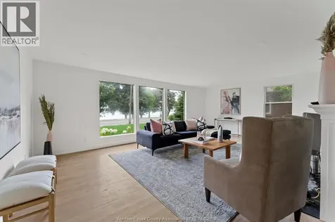 2371 Riverside Drive West Windsor ON N9B 1B1